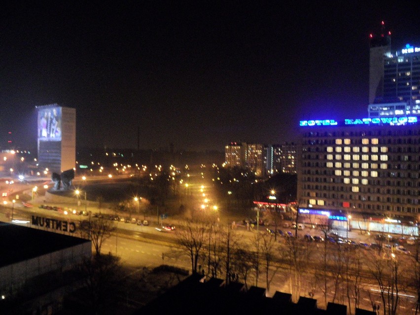 Katowice: Logo ESK rozbłysło w kilkudziesięciu oknach! [ZDJĘCIA]