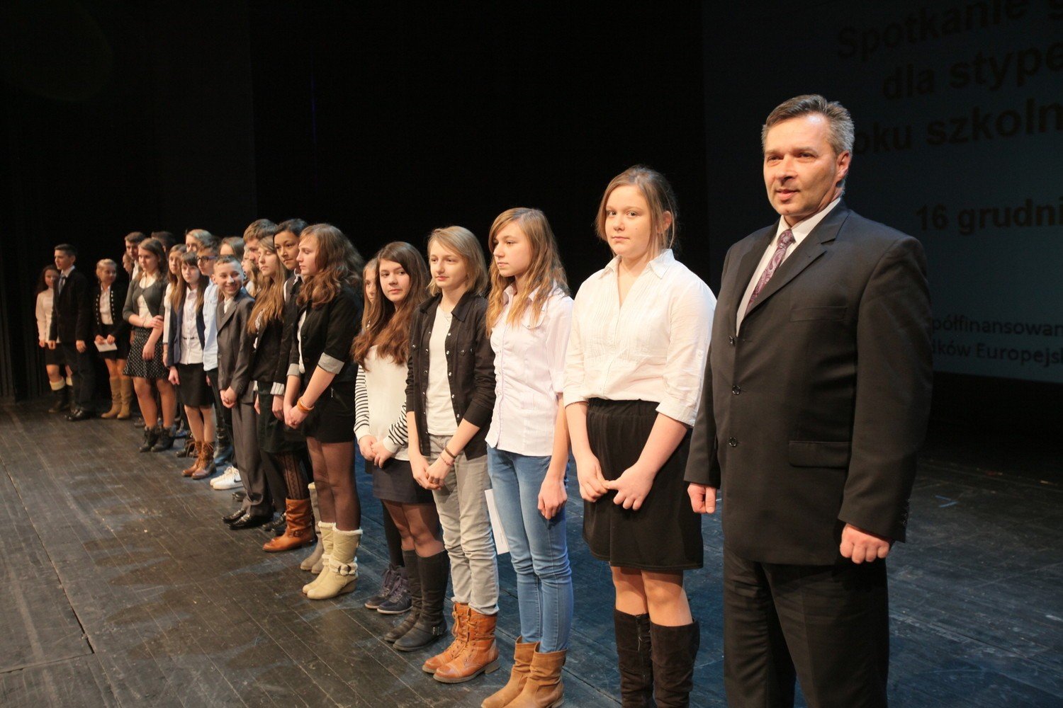 urz-d-marsza-kowski-w-odzi-przyzna-uczniom-stypendia-zdj-cia-d