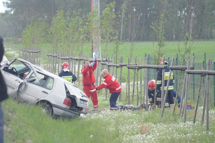 Karambol i śmierć kierowcy na obwodnicy Śremu [ZDJĘCIA]