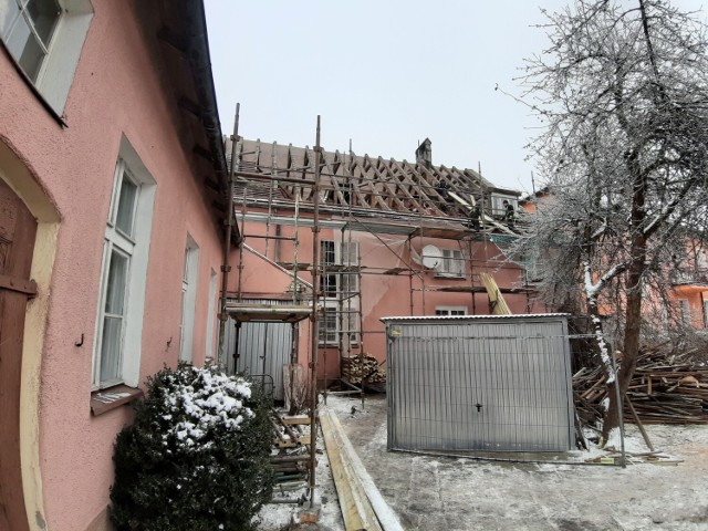 Zdjęto już dachówki z dachu szczecineckiej cerkwi przy ulicy Szkolnej