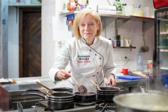 Inspektorzy działają na tyle dyskretnie, że nie da się ich odróżnić od  innych klientów - przyznaje Iwona Cebula,  szefowa kuchni w Starce.