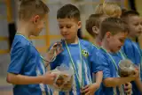 Turniej Służb Leśnych i Kół Łowieckich w Futsalu 2024 w Sępólnie dla Ani i Klary. Zobacz zdjęcia i wyniki