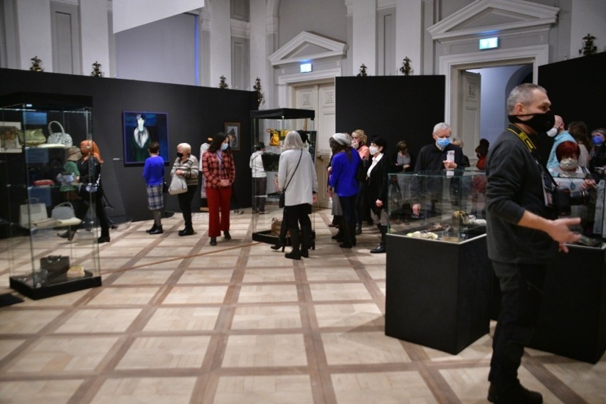 Wernisaż wystawy "Historie w torebkach zaklęte" w Muzeum imienia Jacka Malczewskiego w Radomiu. Zobacz zdjęcia