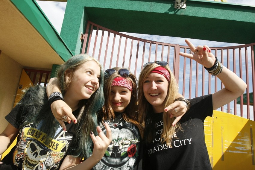 Guns N' Roses w Rybniku: Fani już przed stadionem! [ZDJĘCIA]
