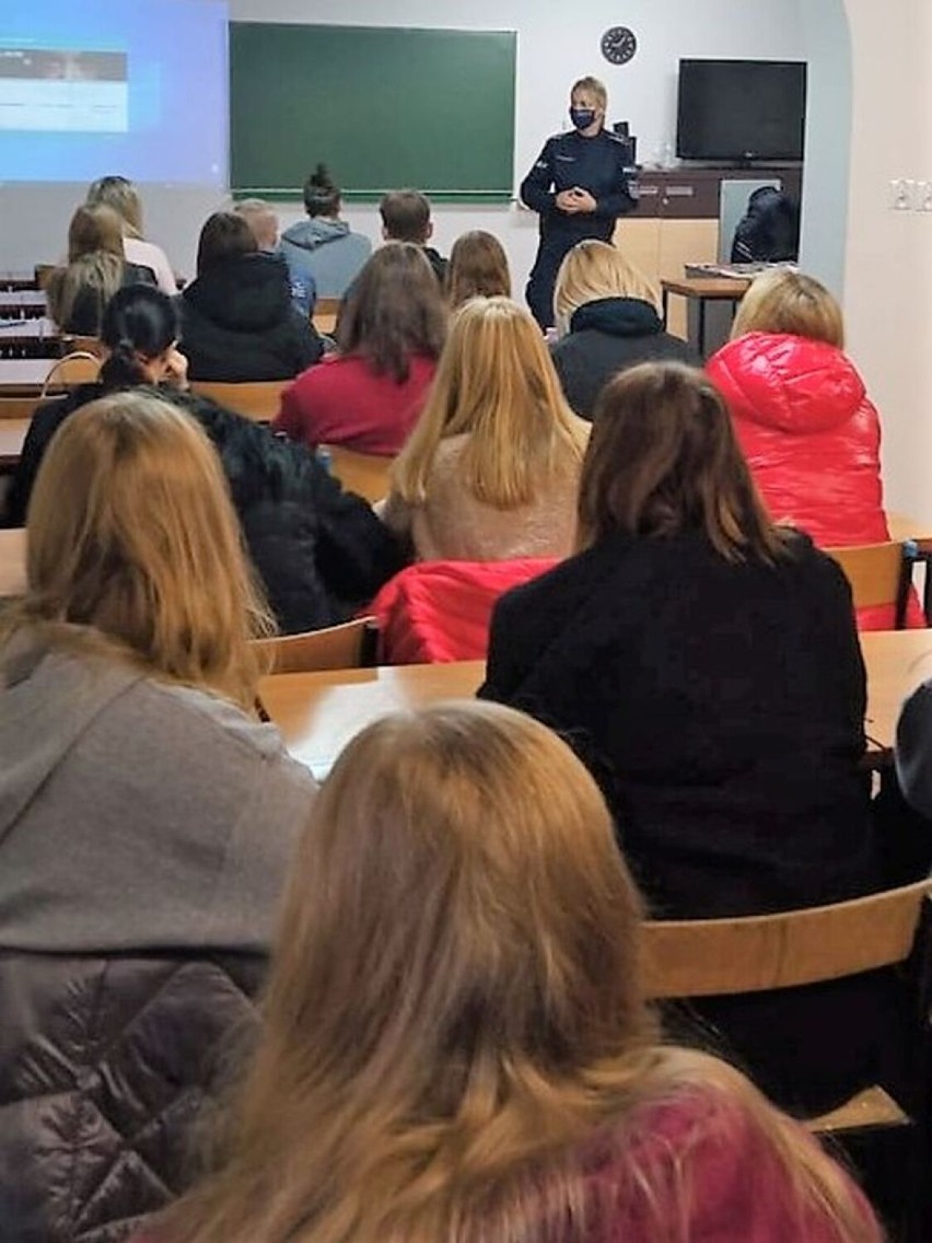 Żarska policja przeprowadziła akcję edukacyjną na temat handlu ludźmi