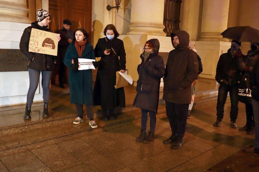 Manifestacja proaborcyjna, zorganizowana przez działaczki...