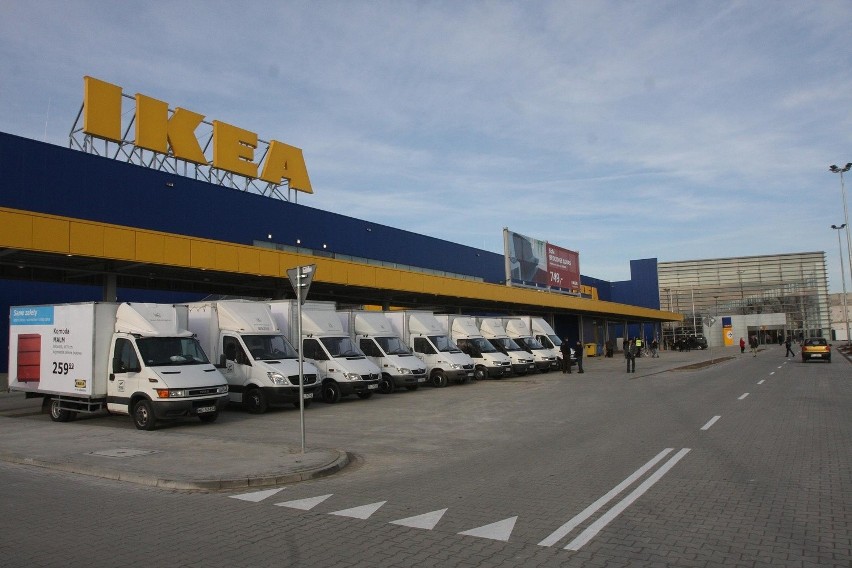 Ikea w Łodzi już otwarta, tłumy spodziewane później (zdjęcia)