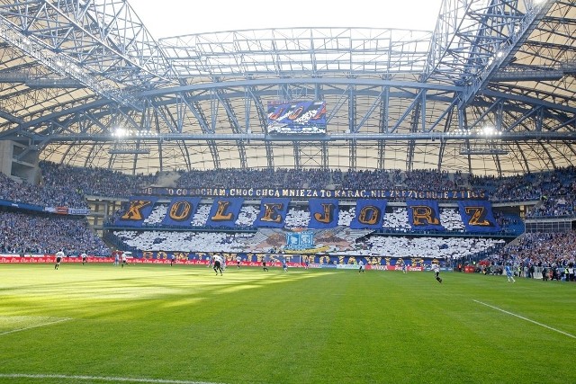 Stadion w Poznaniu kosztował 746 mln zł. Pojemność: 43 tys.