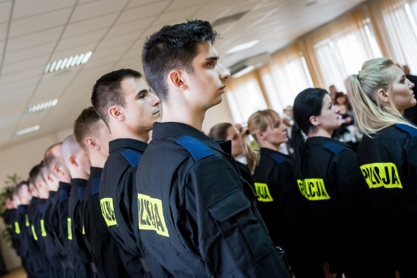 W szeregi kujawsko-pomorskiej policji wstąpiło 48 nowych...