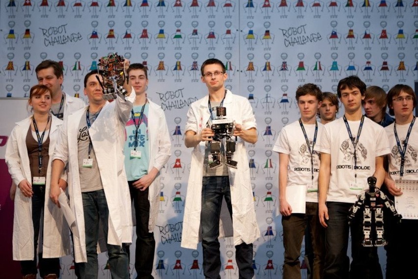 Członkowie nowodworskiej Pracowni Robotyki zostali mistrzami Europy
