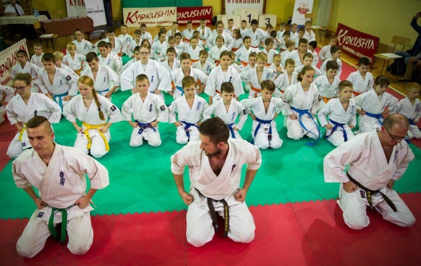 Mistrzostwa Dąbrowy Górniczej dzieci i młodzieży w karate kyokushin [ZDJĘCIA] 