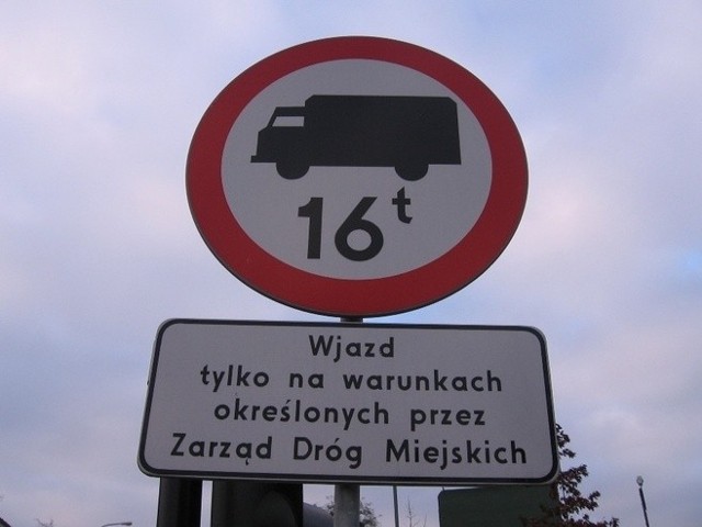 System miałyby "wyłapywać" przeciążone ciężarówki wjeżdżające do Poznania