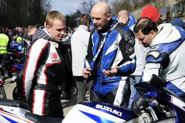 Poznań: Motocykliści przejazdem przez miasto rozpoczęli sezon [ZDJĘCIA, WIDEO]