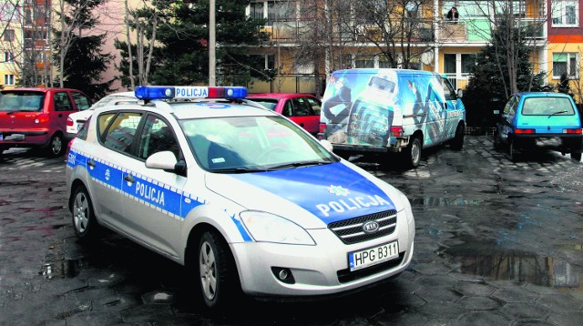 Patrole policji często odwiedzają os. Gorzków i Wojska Polskiego. Mimo to mieszkańcy wciąż boją się o swoje bezpieczeństwo