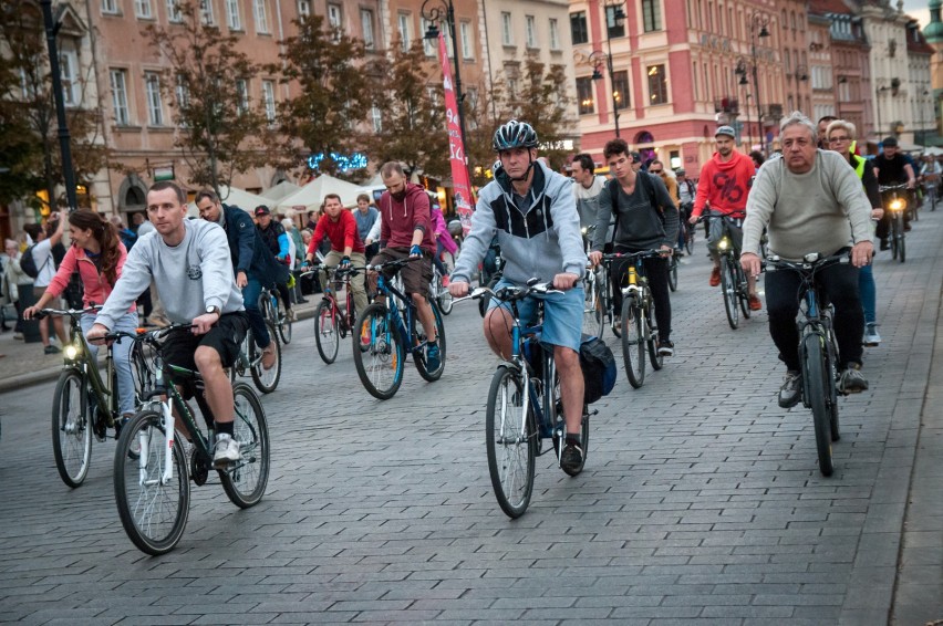 Warszawa najbardziej rowerowym miastem w Polsce. Pół tysiąca...