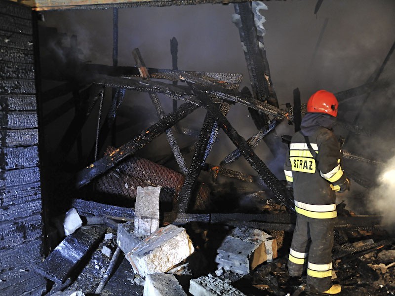 Łódź: pożar magazynu szamb [ZDJĘCIA]