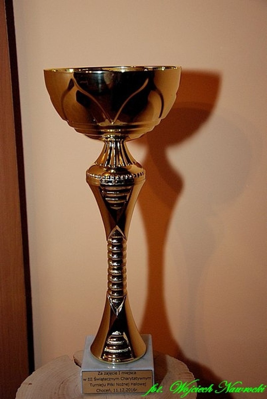 Nawrocki Team triumfatorem III Charytatywnego Turnieju Piłki Nożnej Halowej w Choceniu [zdjęcia] 