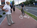 Poznań: Nielegalna droga rowerowa zagraża pieszym
