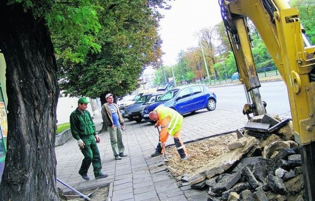 Już pierwsze dni pracy pokazały,  jak  wiele  miejsc postojowych zniknie w związku z  przebudową ulicy Grunwaldzkiej