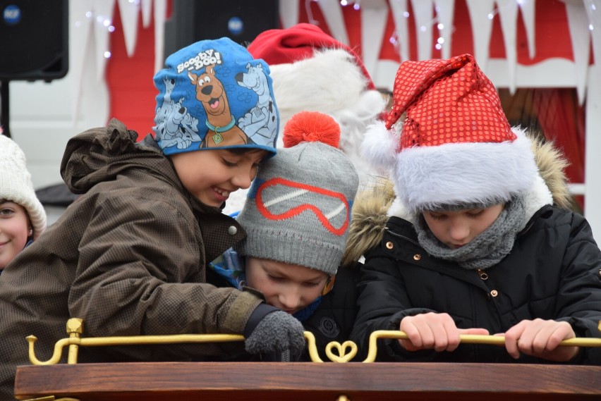 Spotkanie ze Świętym Mikołajem na sępoleńskim rynku