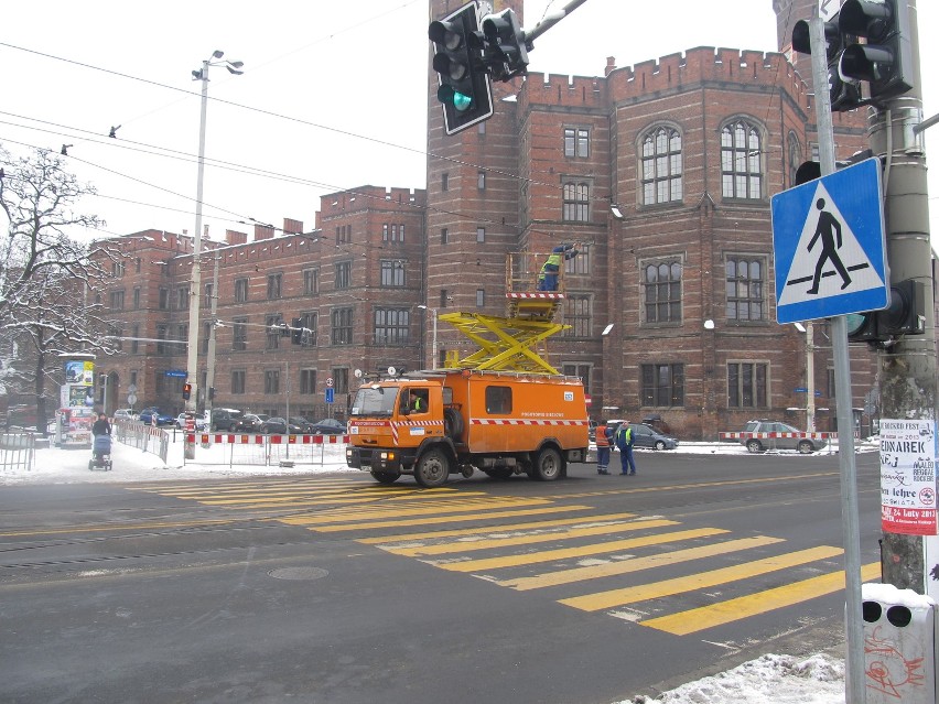 Wrocław: Testują sieć trakcyjną przed powrotem tramwajów na Podwale