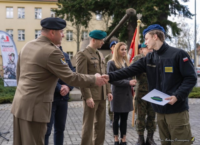 Certyfikaty dla klas wojskowych