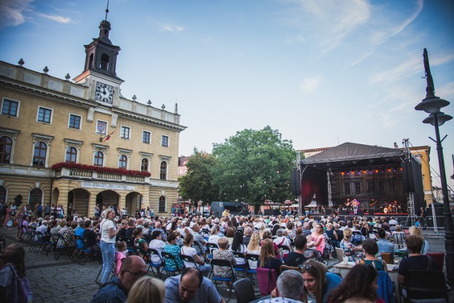 Koncertowa inauguracja wakacji w Ostrowie - Łobaszewska i jej wspaniali goście!