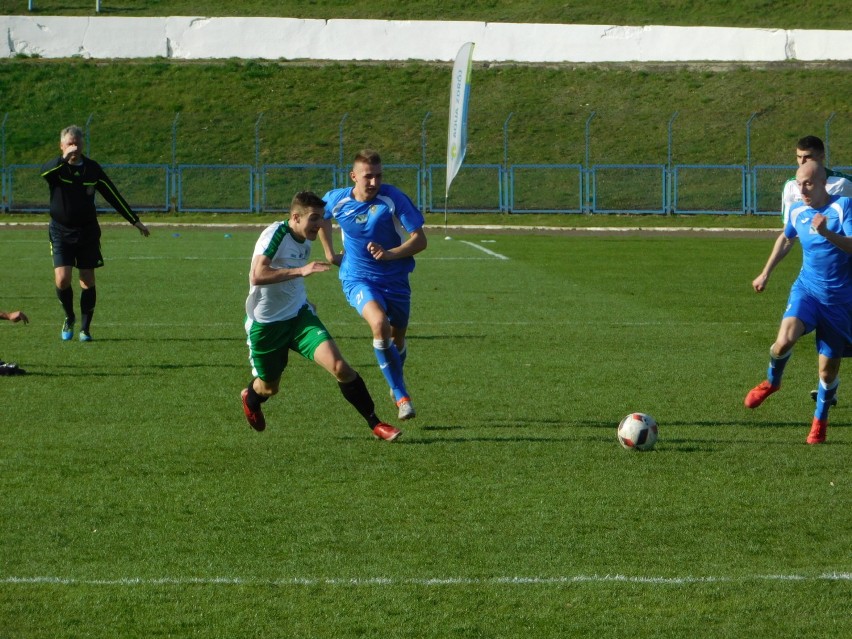 Piłkarze Górnika Wałbrzych pokonali na wyjeździe 1:0 Karolinę Jaworzyna Śląska