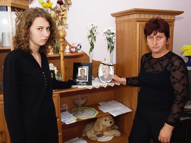 Jarosława Gliniecka i jej córka Daria o śmierć męża i ojca obwiniają bytowskich lekarzy