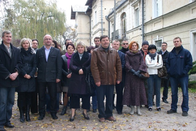 Rodzice stanęli murem za dyrektorką