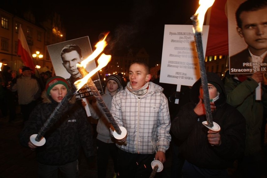 Wrocław uczcił Narodowy Dzień Pamięci Żołnierzy Wyklętych (ZDJĘCIA)