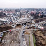Kraków. Nowy wiadukt nad al. 29 Listopada już gotowy i dłuższy. Więcej miejsca dla aut