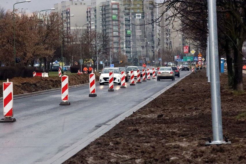 Zmiana organizacji ruchu na remontowanej ulicy Sikorskiego w Legnicy, zobaczcie aktualne zdjęcia