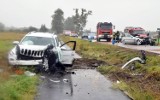 Wypadek w Gorzeniu na trasie Bydgoszcz - Nakło. Auta zostały doszczętnie rozbite, pasażerowie trafili do szpitala