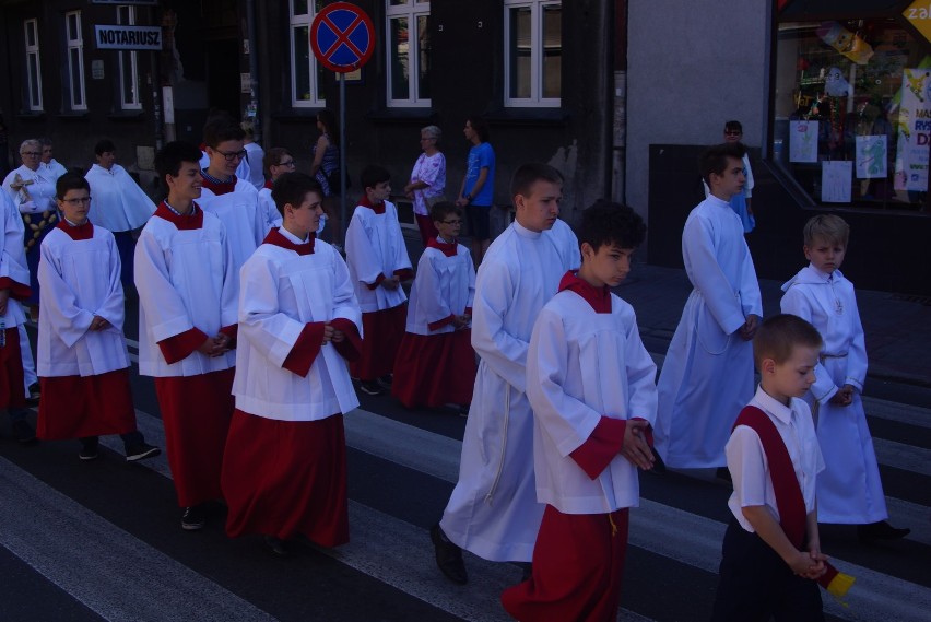 Boże Ciało w Kaliszu. Procesja szła ulicami miasta