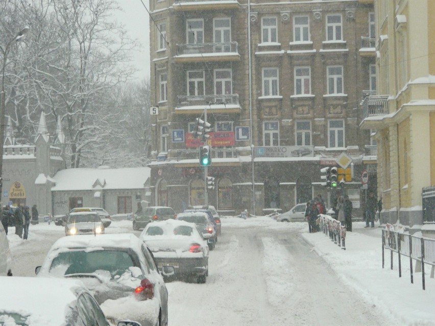 Pługiem przez zaśnieżony Lublin (ZDJĘCIA, WIDEO)