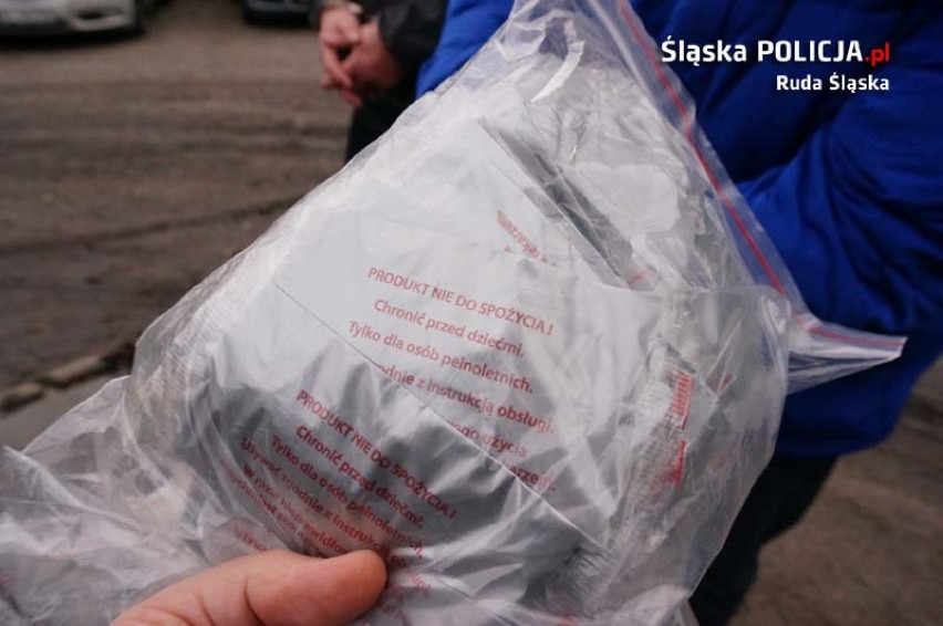 Dopalacze w Rudzie Śląskiej: Śledczy przejęli pół kilograma zakazanych substancji