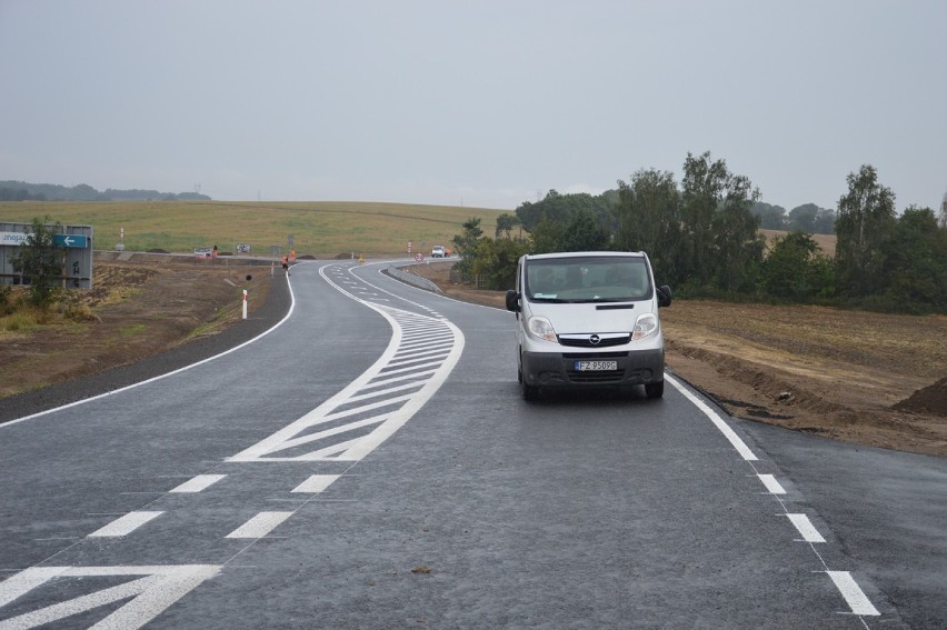 Lewoskręt na Kurowice niemal gotowy. Kiedy otworzą drogę? [ZDJĘCIA]