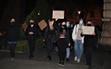 Nowy Sącz. Protest przeciwko zakazowi aborcji w centrum miasta. Na miejscu była policja [ZDJĘCIA]