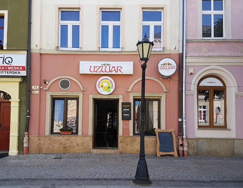 Restauracja Uzwar na dzierżoniowskim rynku.