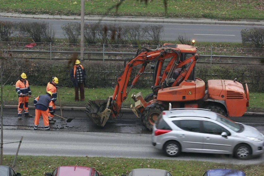 Remontu Hallera ciąg dalszy. Znów gigantyczne korki (ZDJĘCIA)