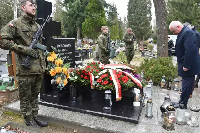Anna Borowska i jej wnuk Bartosz Borowski zostali pochowani na cmentarzu w Gorzowie.