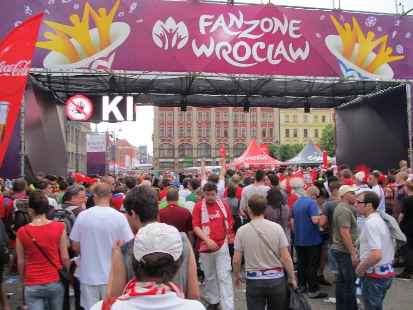 Wrocław: Piątek w strefie kibica (ZDJĘCIA)