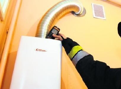 Strażacy w mieszkaniu przy Mostowej stwierdzili ponad 20-krotne przekroczenie dopuszczalnego stężenia tlenku węgla