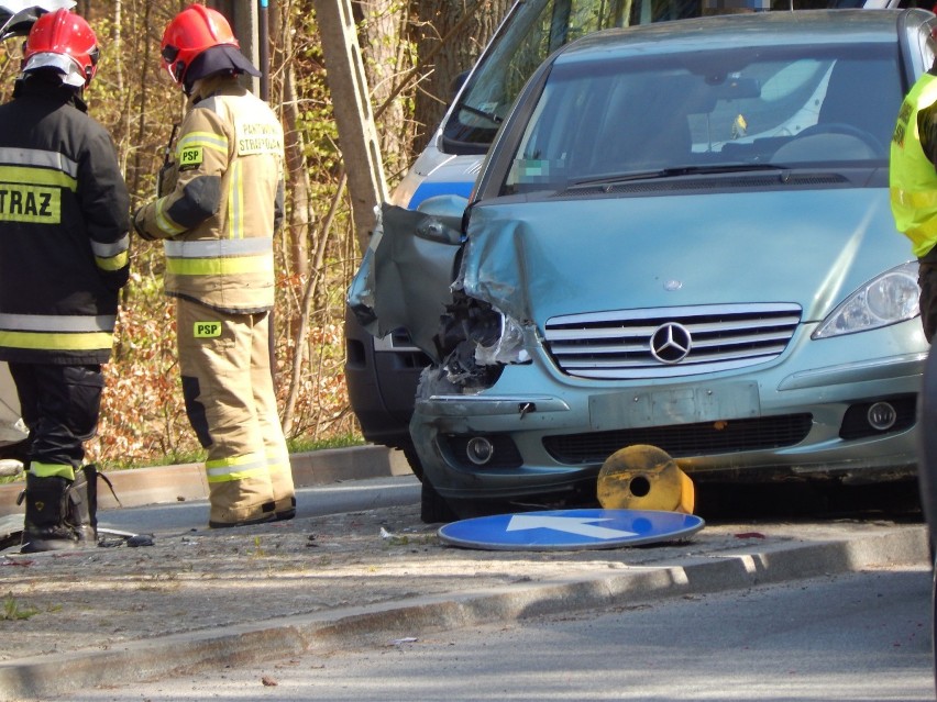 Wypadek w Ustce. Kobieta z niemowlęciem w szpitalu [ZDJĘCIA]