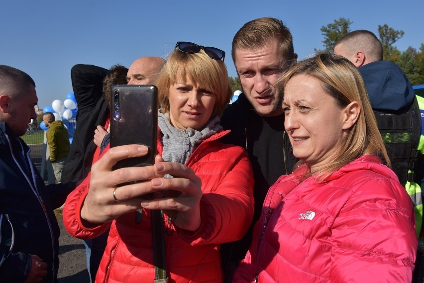 Zdjęcie z Kubą Błaszczykowskim na stulecie Glinika Gorlice. Te fotki przejdą do historii  