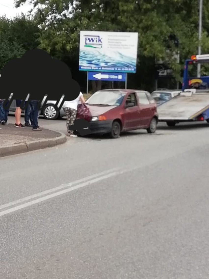 Fiat punto zderzył się z oplem vectrą na ulicy Marklowickiej