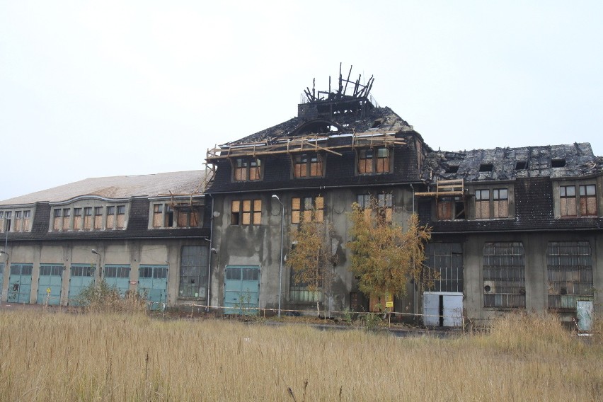 Budynek Huty Uthemanna w Szopienicach spalony [ZDJĘCIA]