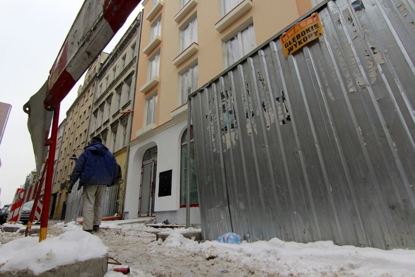 Wrocław: Konflikt na budowie hotelu Margot przy ul. św. Antoniego (ZDJĘCIA)