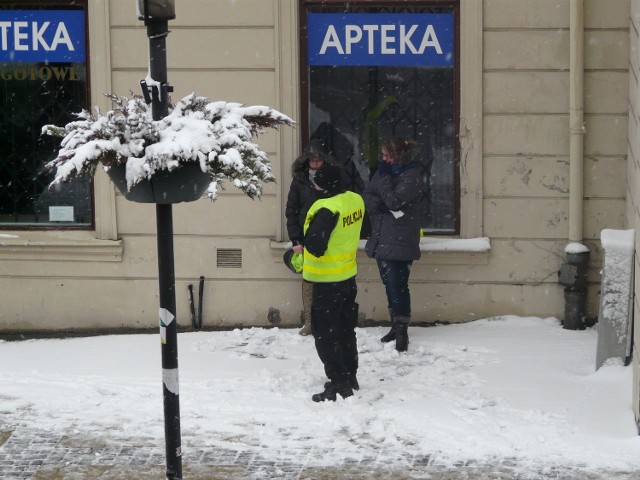 Lubelscy maturzyści zainscenizowali włamanie. Policja nie zrozumiała żartu